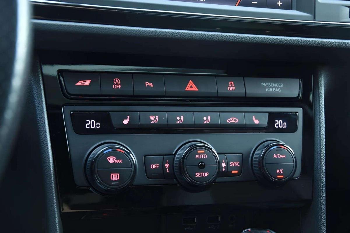 Seat Leon - Photo 8