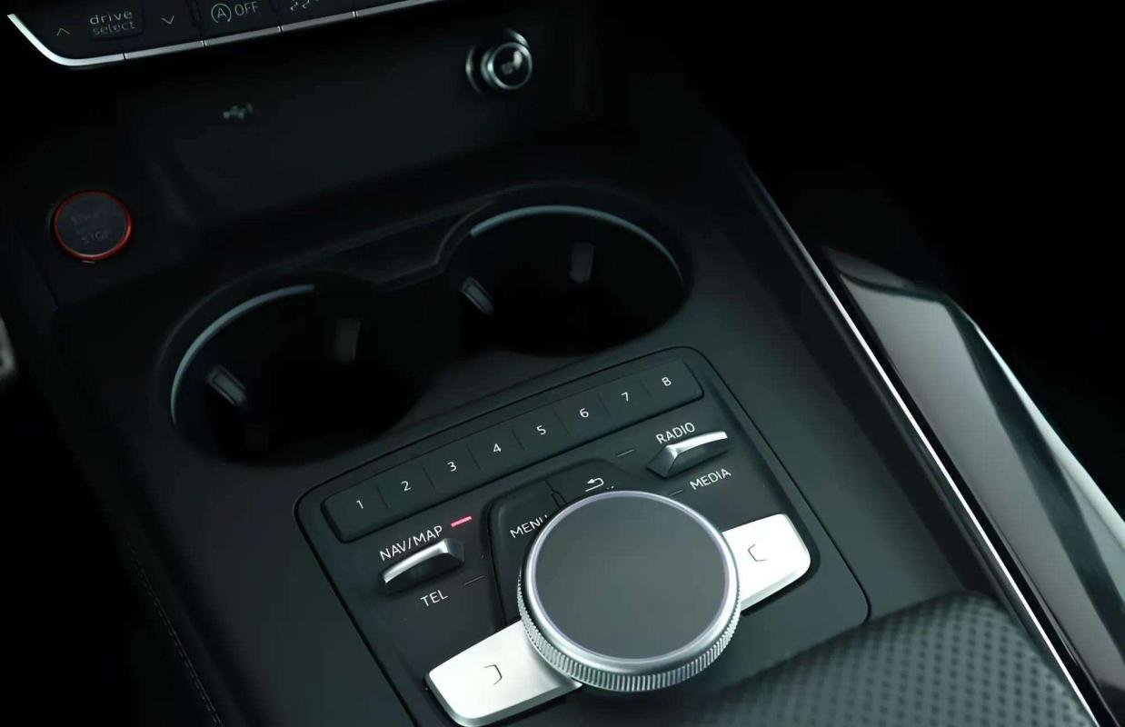 Audi RS5 - Photo 11