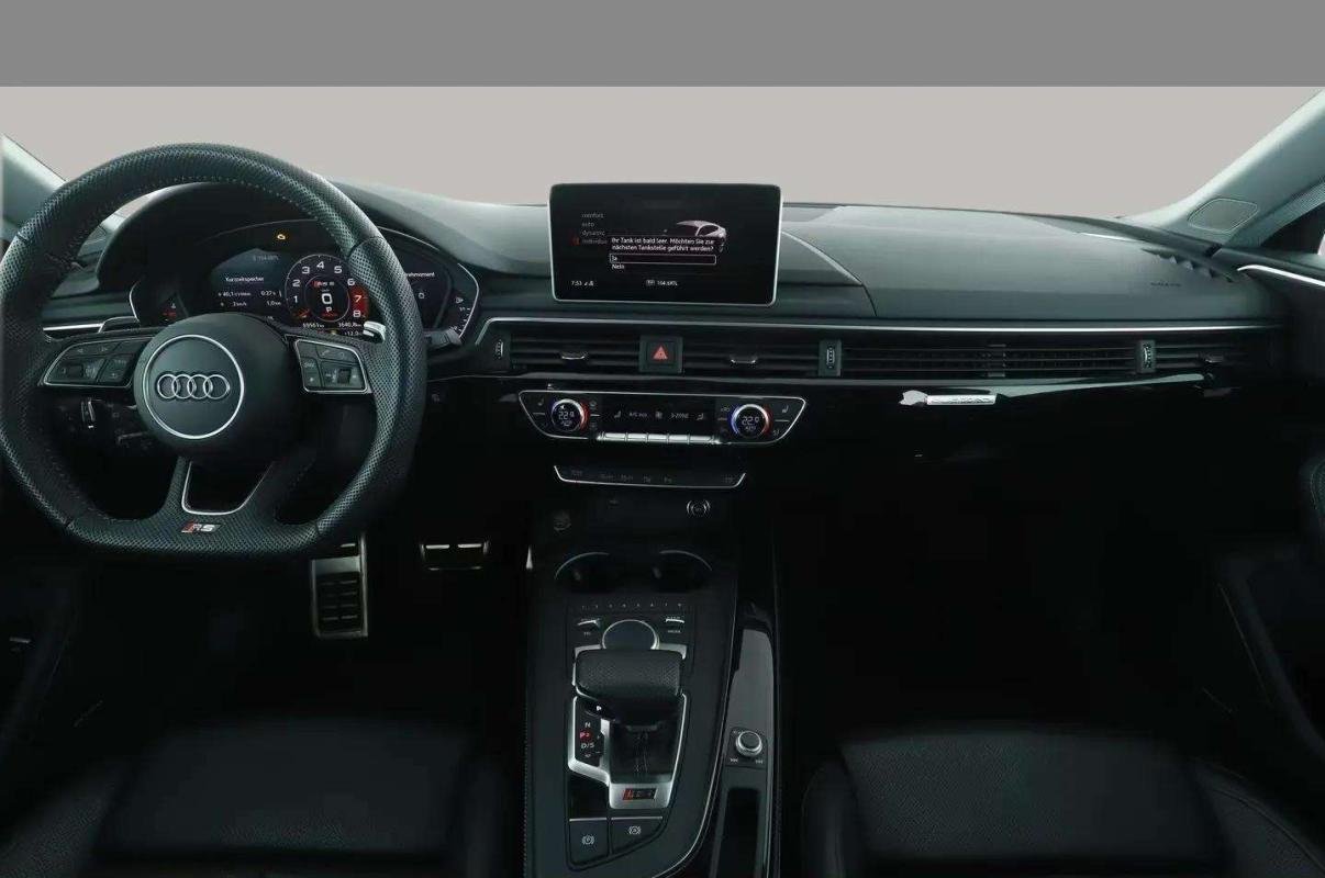 Audi RS5 - Photo 12