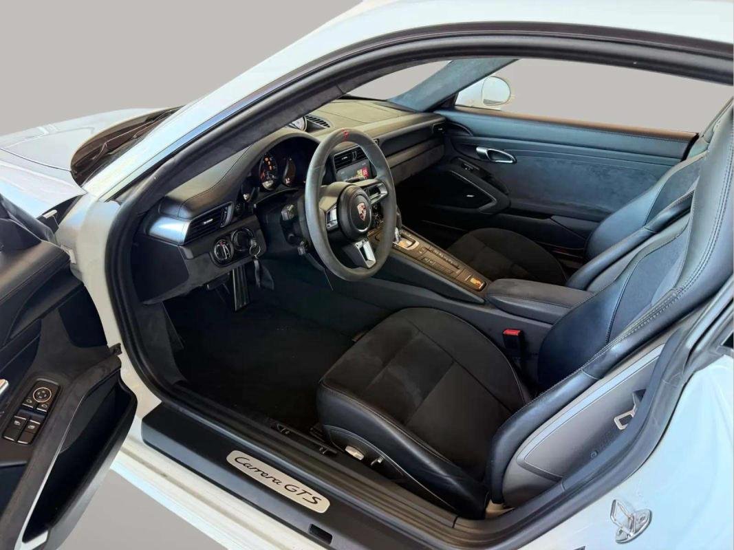 Porsche 911 - Photo 6
