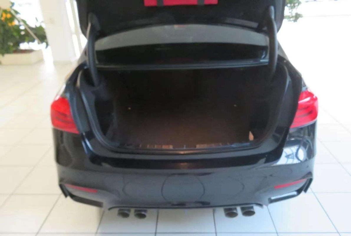 BMW M3 - Photo 8