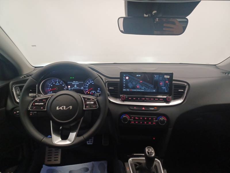 Kia Xceed - Photo 11
