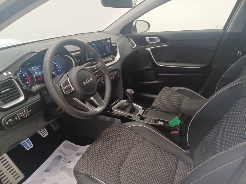 Kia Xceed - Photo 10
