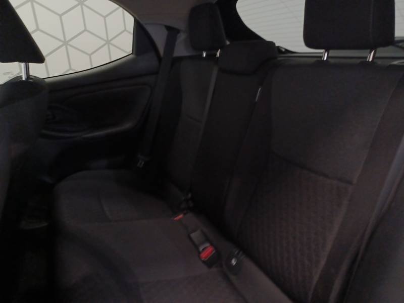 Toyota Yaris - Photo 13