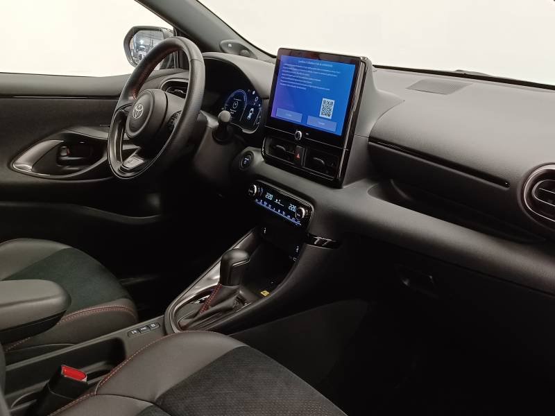 Toyota Yaris - Photo 12
