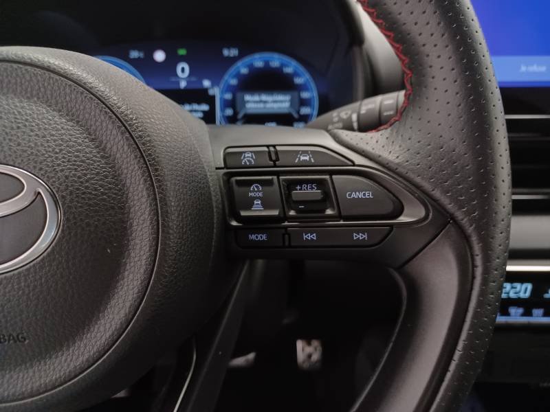 Toyota Yaris - Photo 18