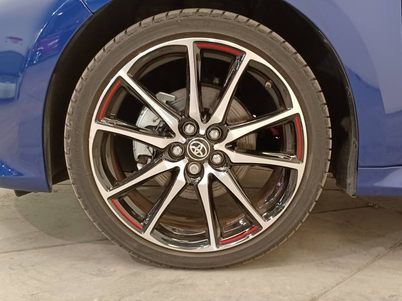Toyota Yaris - Photo 9