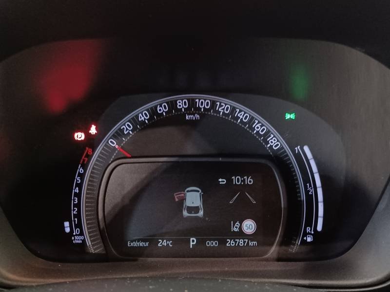 Toyota aygo x - Photo 18