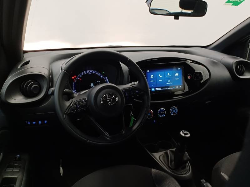 Toyota aygo x - Photo 11
