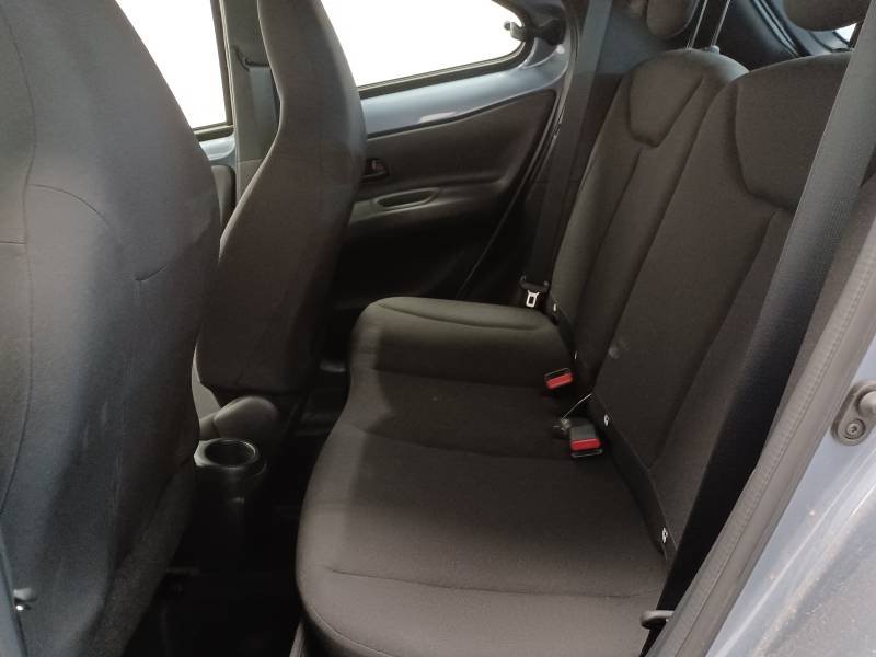 Toyota aygo x - Photo 13