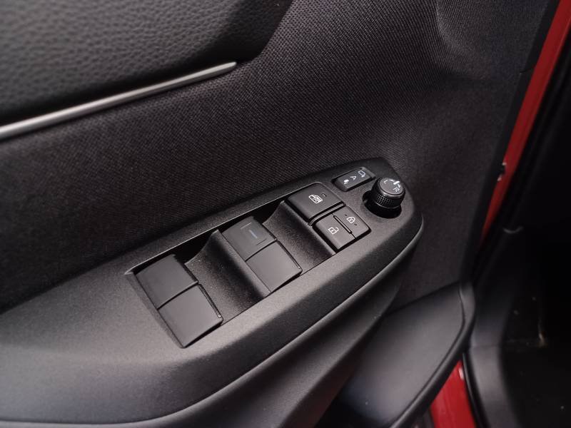 Toyota Yaris - Photo 15