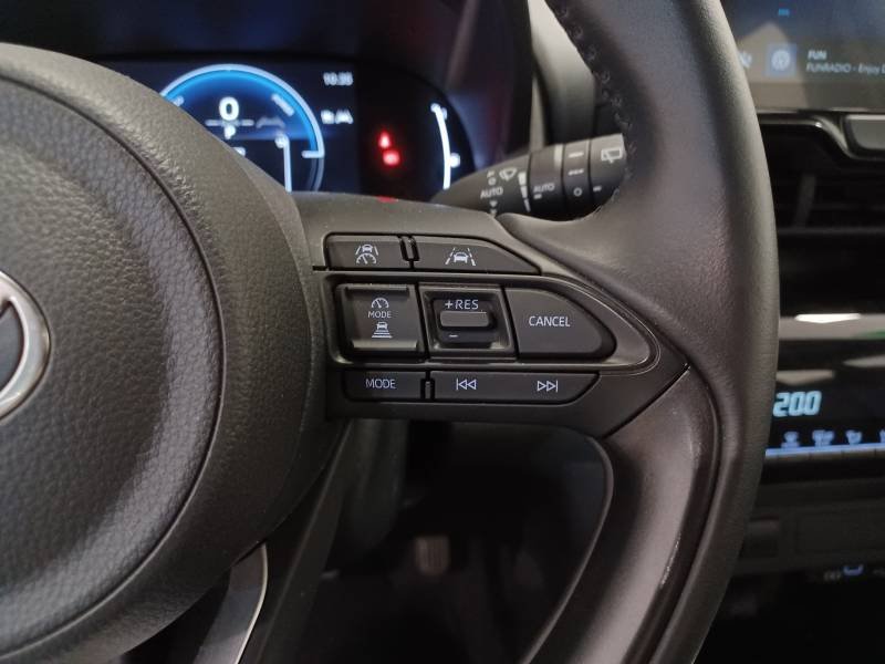 Toyota Yaris - Photo 18