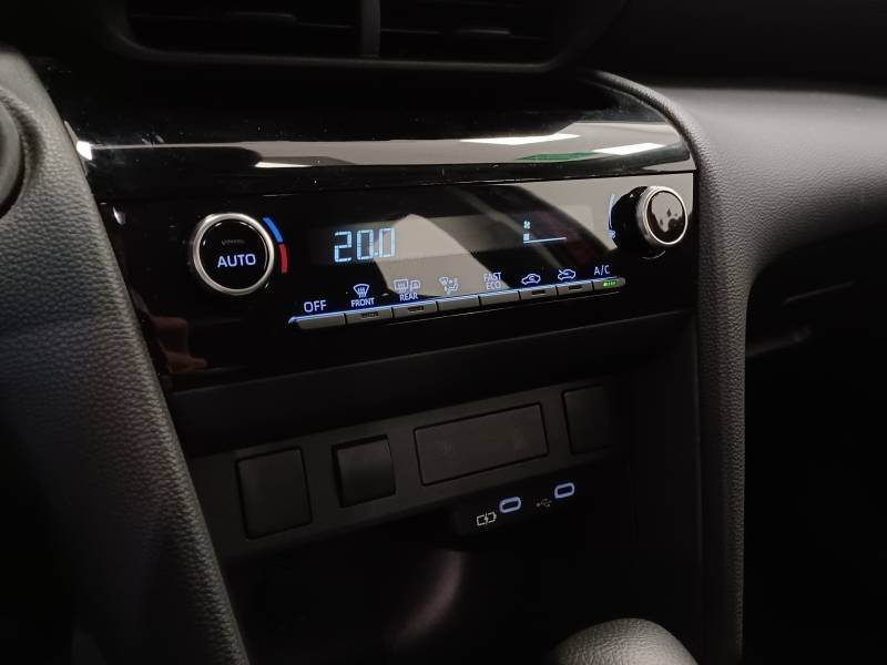 Toyota Yaris - Photo 22