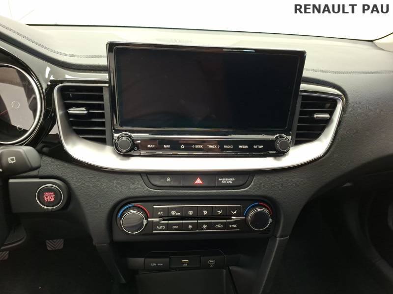 Kia CEED - Photo 16