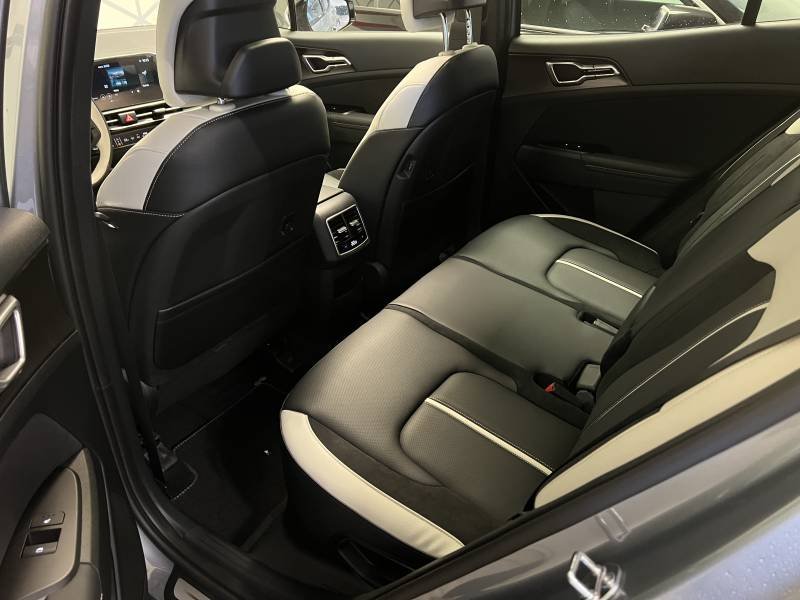 Kia Sportage - Photo 11