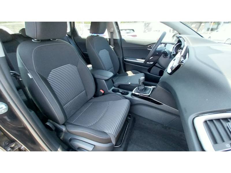 Kia CEED - Photo 12