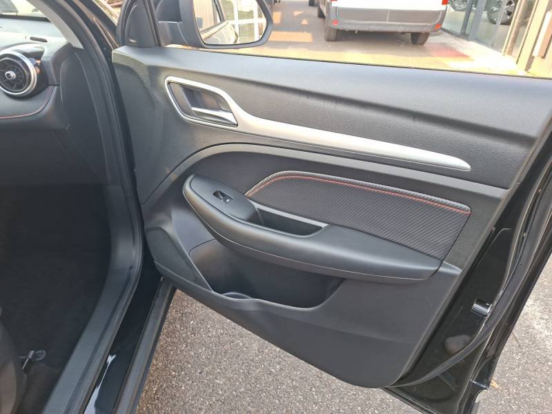 MG ZS - Photo 35