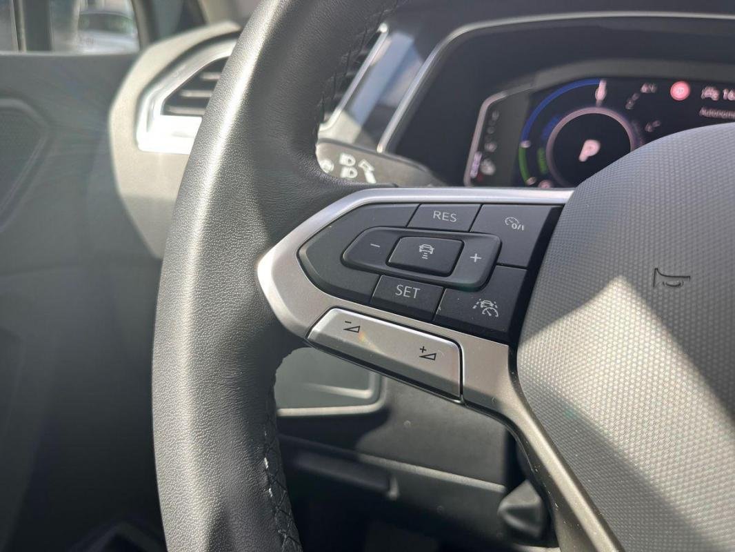 Volkswagen Tiguan - Photo 21