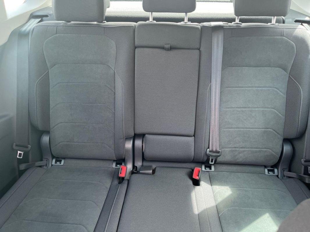 Volkswagen Tiguan - Photo 22