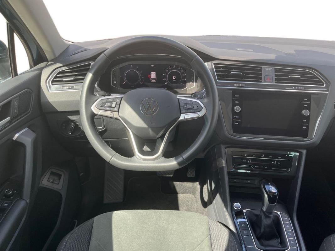 Volkswagen Tiguan - Photo 24