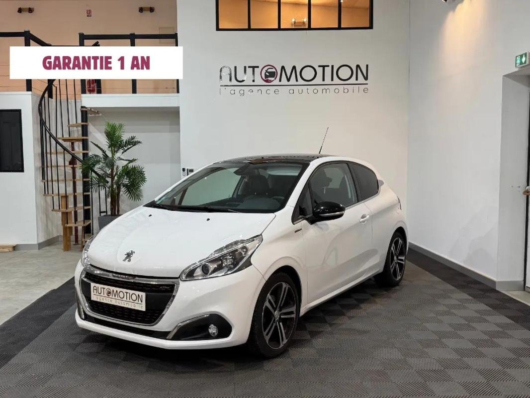 Peugeot 208 - Photo 1
