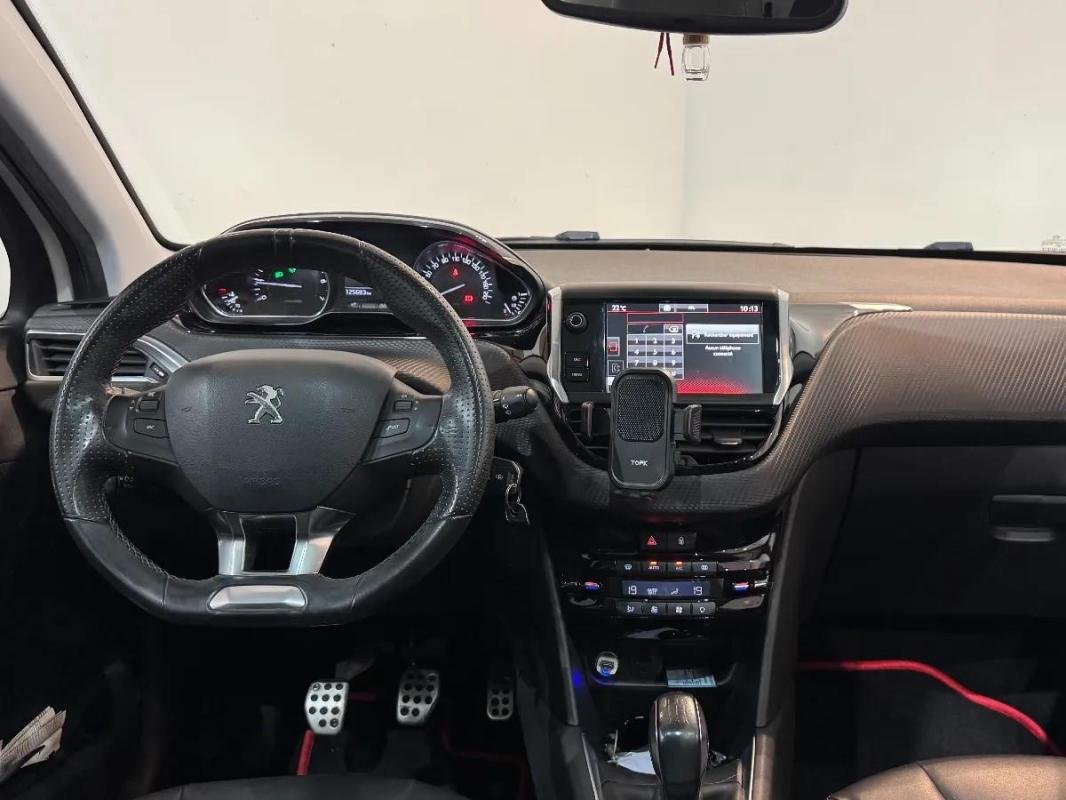 Peugeot 208 - Photo 16