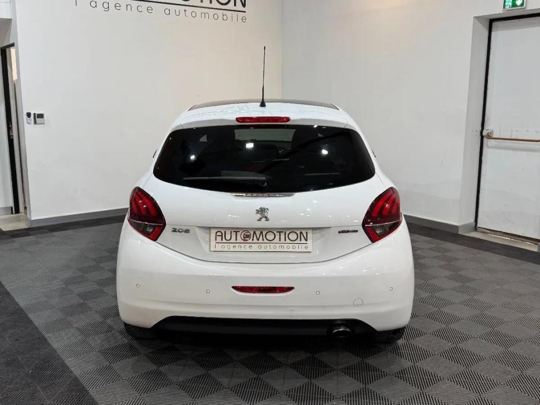 Peugeot 208 - Photo 6