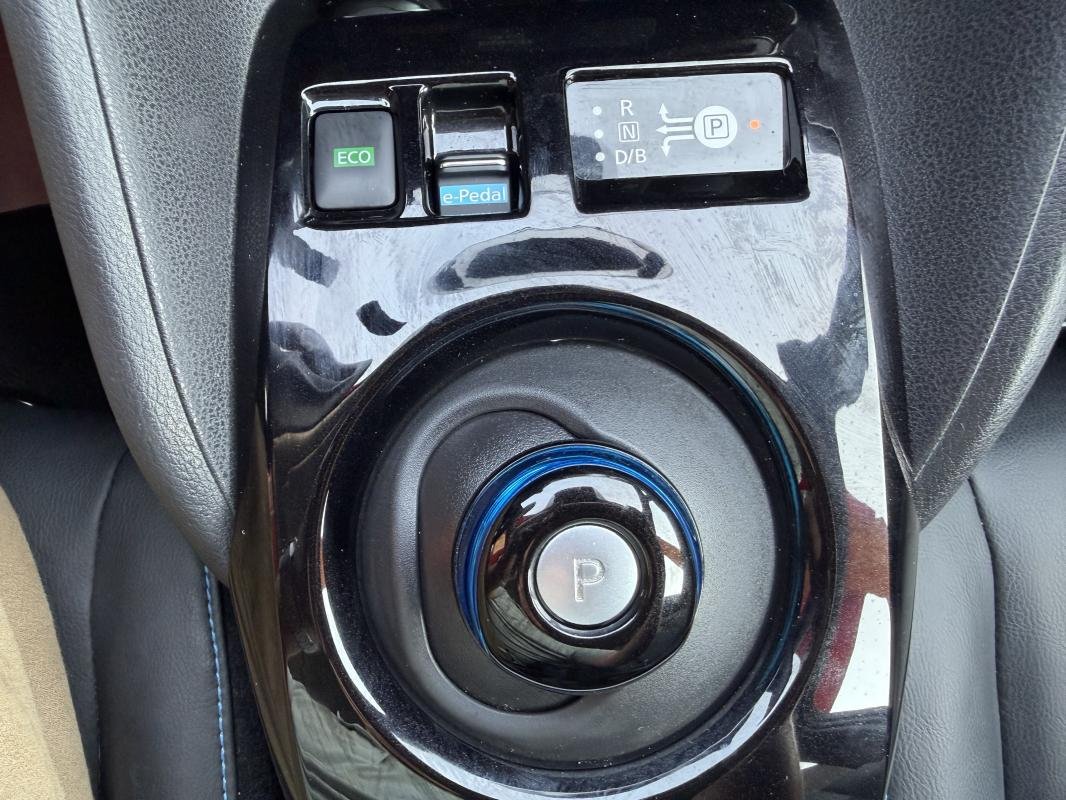 Nissan Leaf - Photo 24