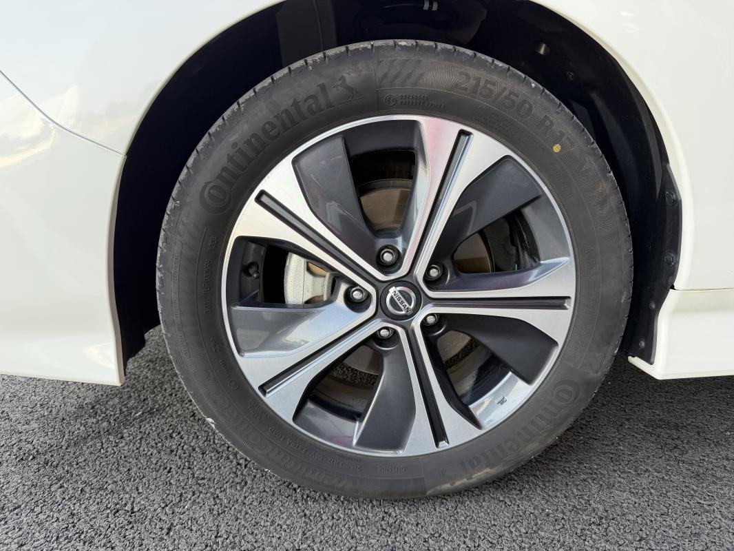 Nissan Leaf - Photo 10