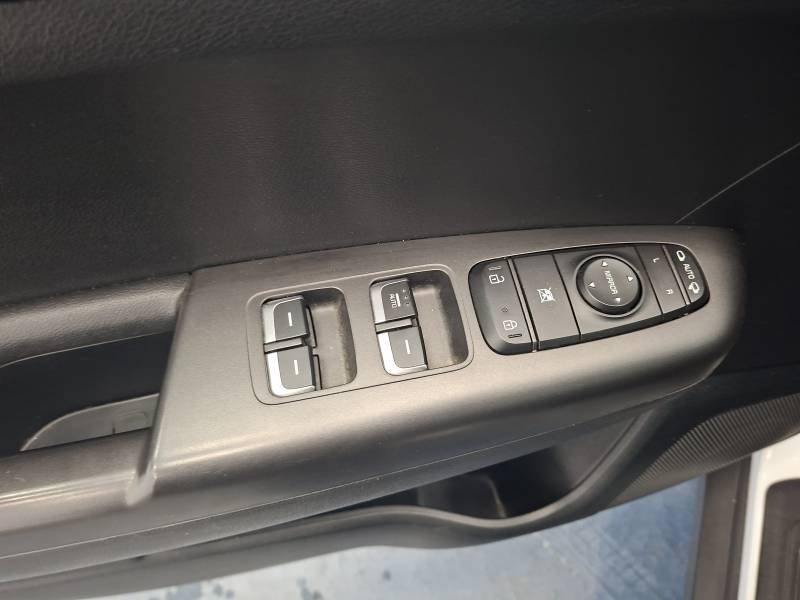 Kia Sportage - Photo 16