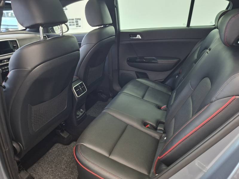 Kia Sportage - Photo 11