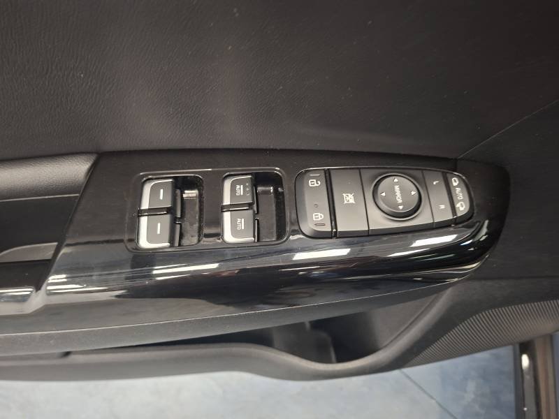 Kia Sportage - Photo 17