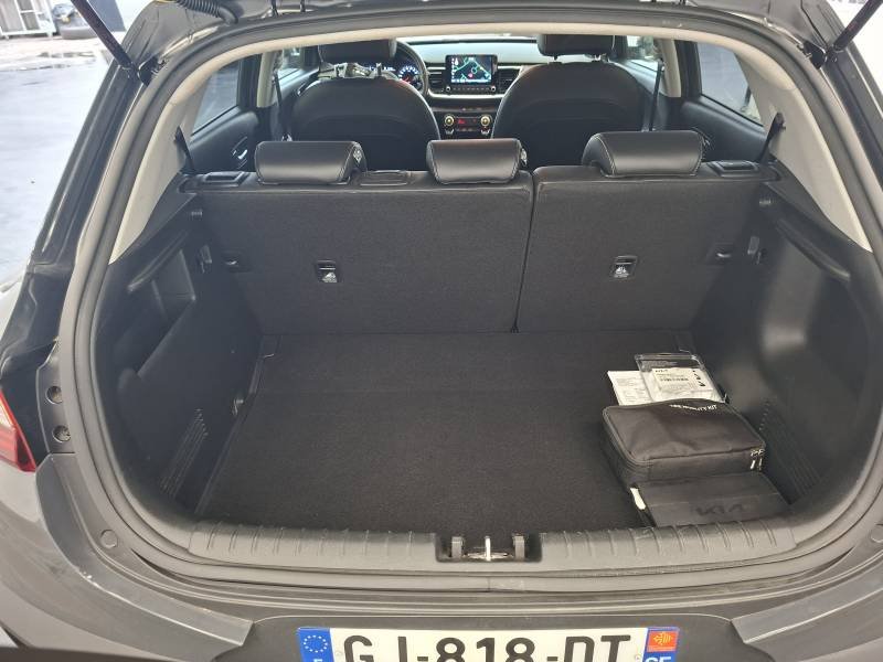 Kia Stonic - Photo 11