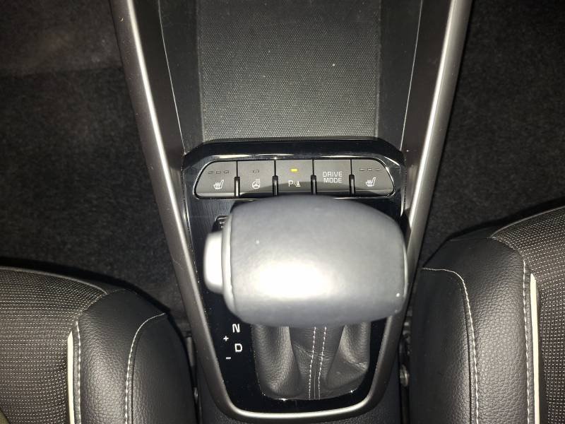 Kia Stonic - Photo 30