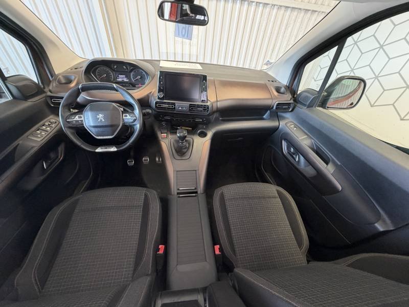 Peugeot Rifter - Photo 11
