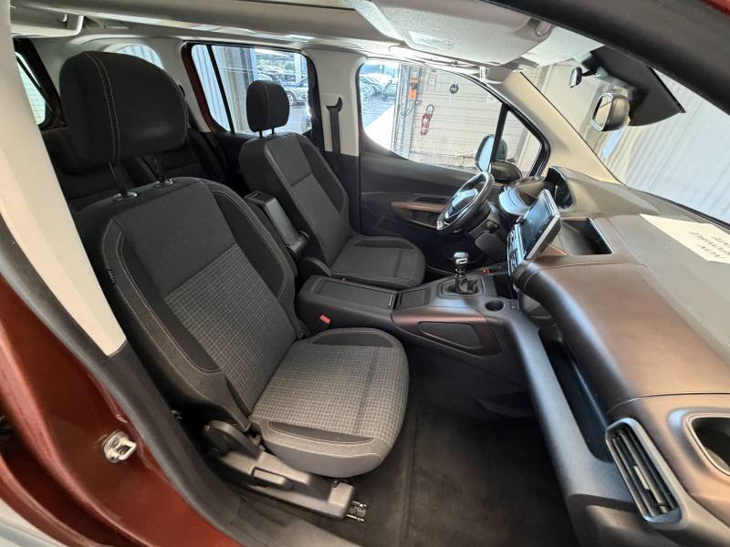 Peugeot Rifter - Photo 32