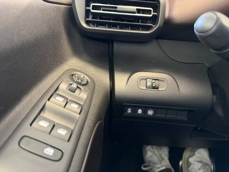 Peugeot Rifter - Photo 37