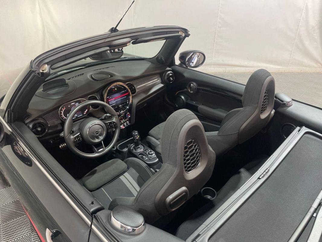 Mini Cabrio - Photo 35