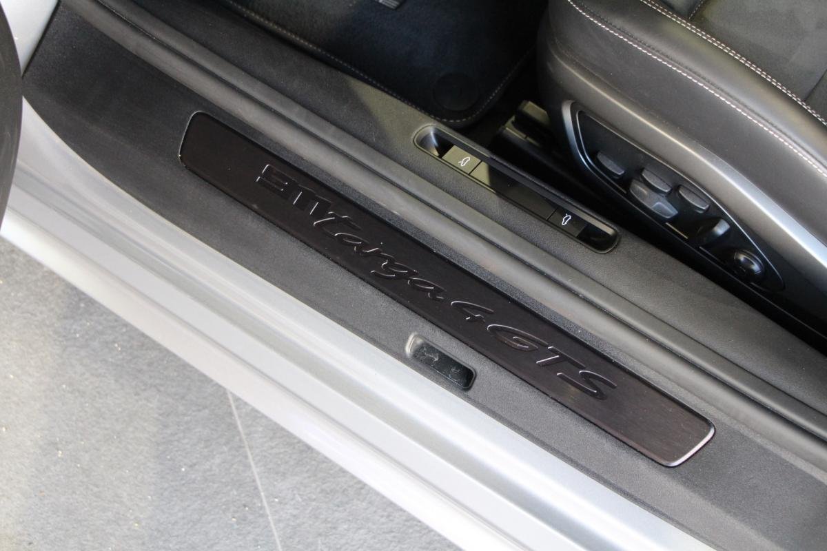 Porsche 911 - Photo 16