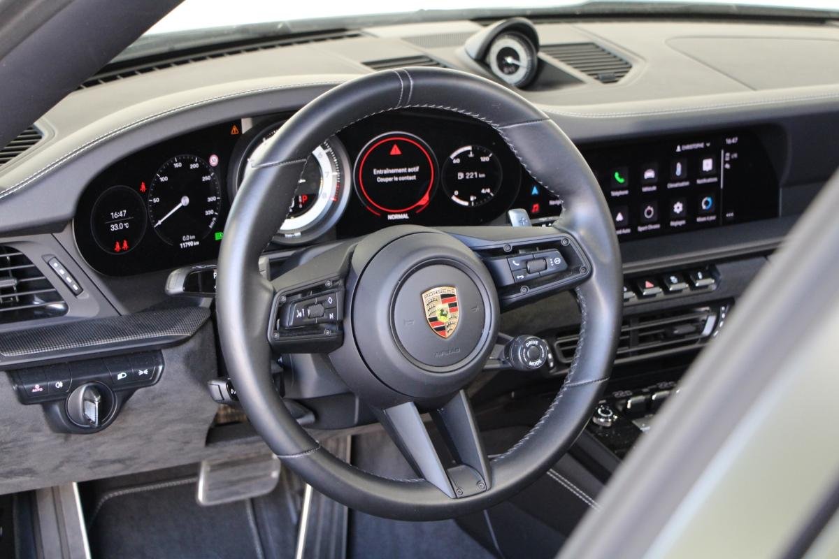 Porsche 911 - Photo 10