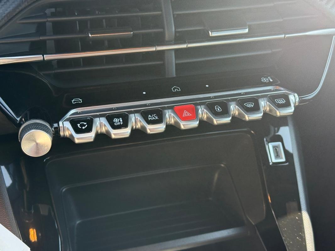 Peugeot 2008 - Photo 13
