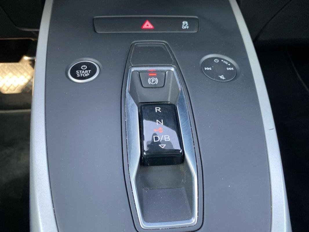 Audi Q4 e-tron - Photo 11
