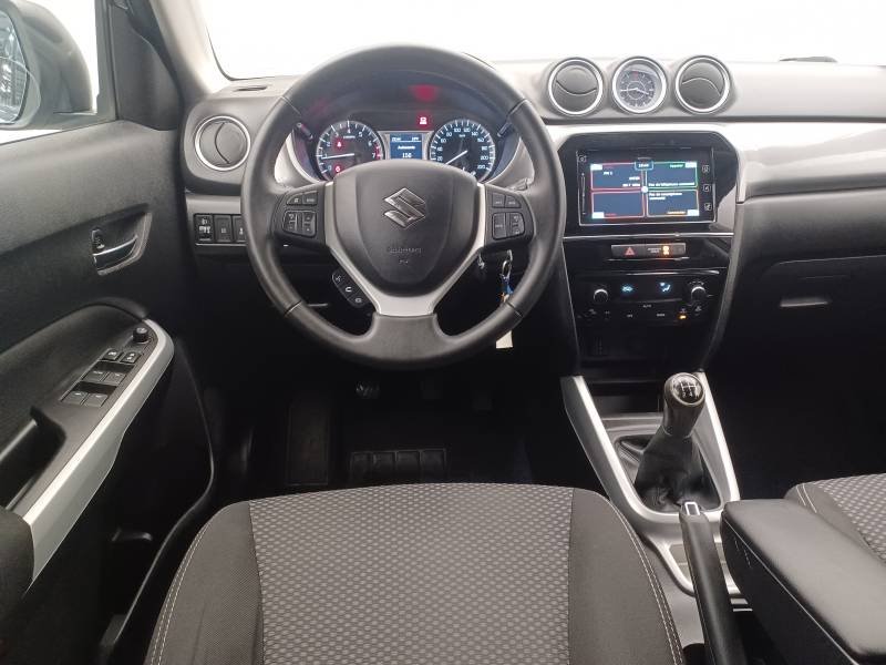 Suzuki Vitara - Photo 13
