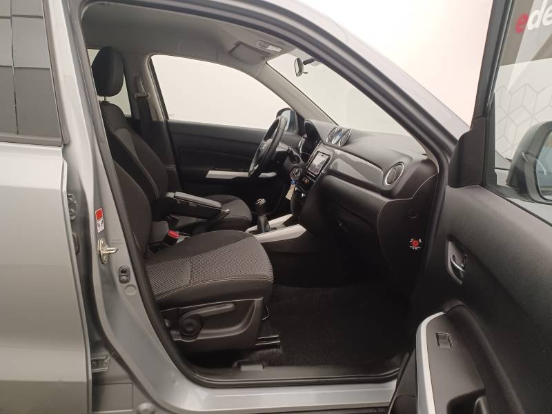 Suzuki Vitara - Photo 14