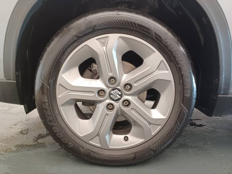 Suzuki Vitara - Photo 7