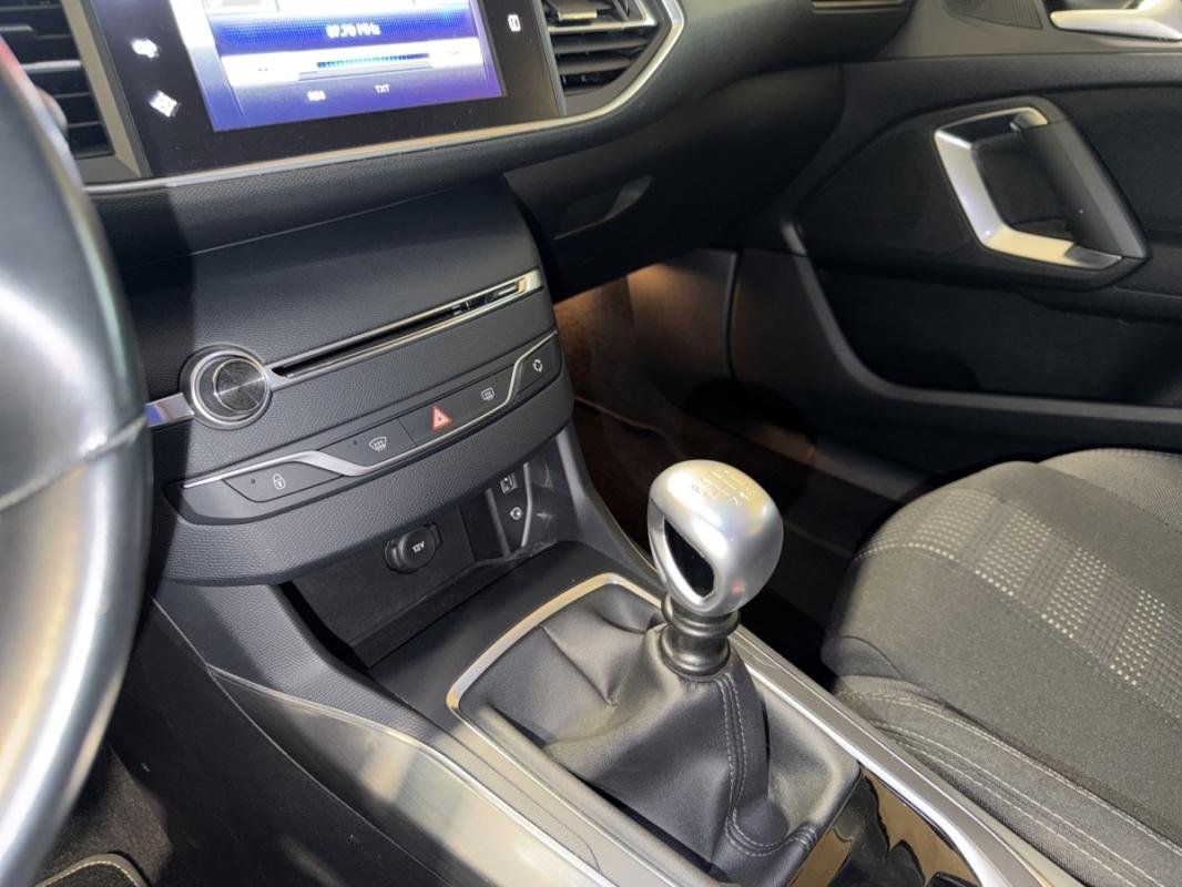 Peugeot 308 SW - Photo 12