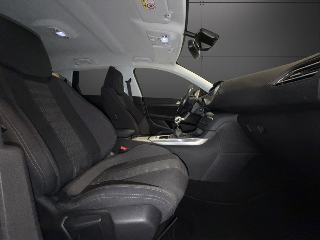 Peugeot 308 SW - Photo 16