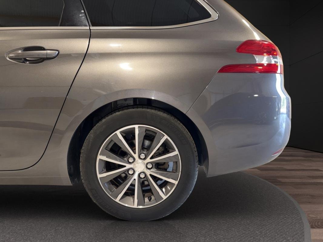 Peugeot 308 SW - Photo 24