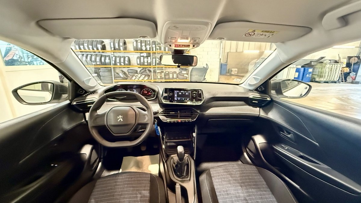 Peugeot 208 - Photo 11