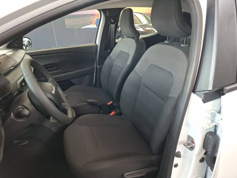 Dacia Sandero - Photo 25